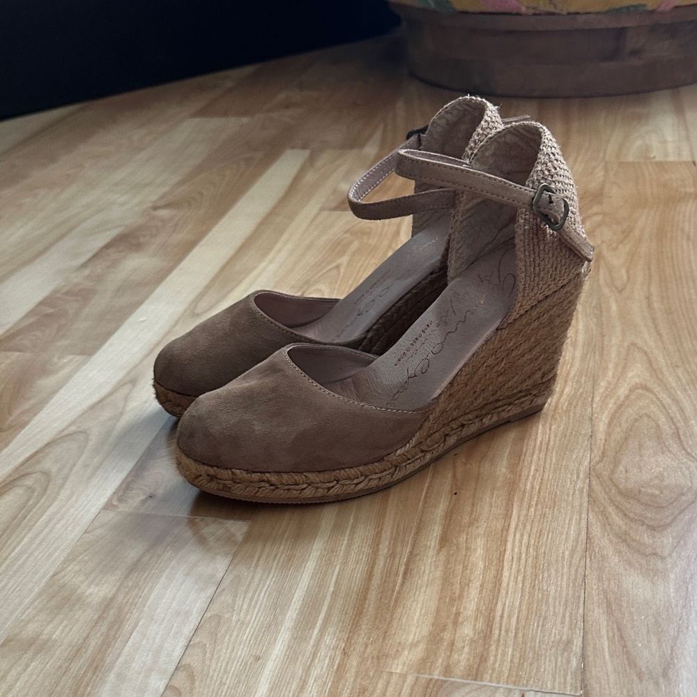 Women's Tan Wedge Espadrilles